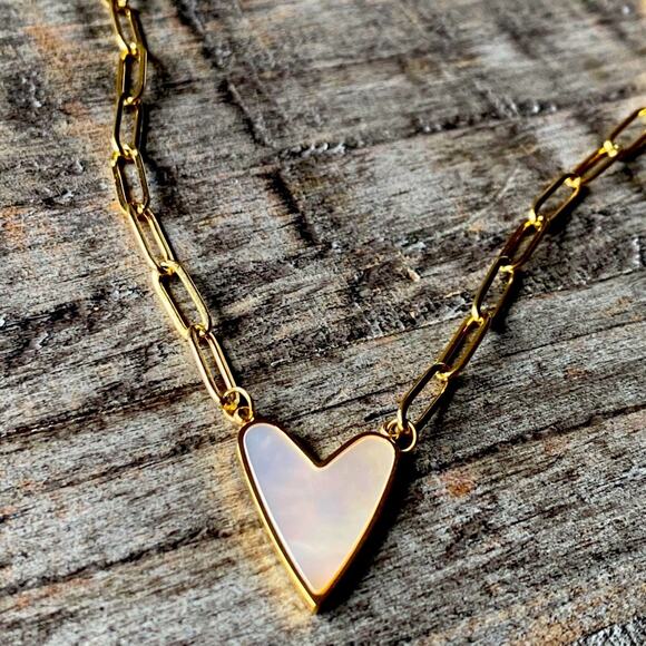 NEW Abstract Heart Mother Of Pearl Layering Necklace - Picture 4 of 12